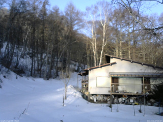 長野県菅平高原 ゆたか山荘 西側(坂上) 2026/03/01 07:00
