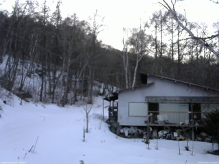 長野県菅平高原 ゆたか山荘 西側(坂上) 2026/03/01 17:30