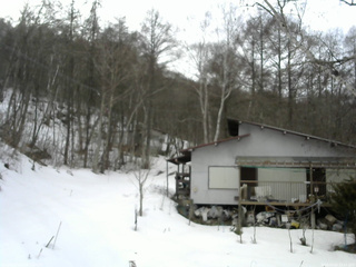 長野県菅平高原 ゆたか山荘 西側(坂上) 2026/03/02 15:15