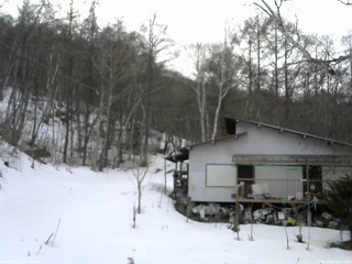 長野県菅平高原 ゆたか山荘 西側(坂上) 2026/03/02 16:15