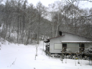 長野県菅平高原 ゆたか山荘 西側(坂上) 2026/03/03 11:00