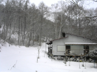 長野県菅平高原 ゆたか山荘 西側(坂上) 2026/03/03 11:15