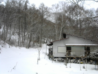 長野県菅平高原 ゆたか山荘 西側(坂上) 2026/03/03 11:45