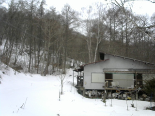 長野県菅平高原 ゆたか山荘 西側(坂上) 2026/03/03 13:45