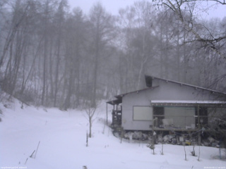 長野県菅平高原 ゆたか山荘 西側(坂上) 2026/03/03 17:30