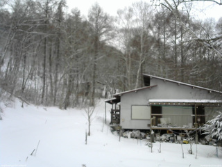 長野県菅平高原 ゆたか山荘 西側(坂上) 2026/03/04 07:30