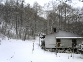 長野県菅平高原 ゆたか山荘 西側(坂上) 2026/03/04 14:45