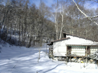 長野県菅平高原 ゆたか山荘 西側(坂上) 2026/03/05 08:00