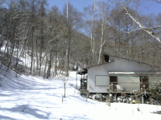 長野県菅平高原 ゆたか山荘 西側(坂上) 2026/03/05 11:15
