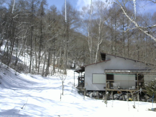 長野県菅平高原 ゆたか山荘 西側(坂上) 2026/03/05 11:45