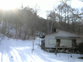 長野県菅平高原 ゆたか山荘 西側(坂上) 2026/03/05 15:30