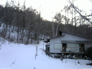 長野県菅平高原 ゆたか山荘 西側(坂上) 2026/03/05 17:15