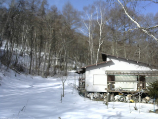長野県菅平高原 ゆたか山荘 西側(坂上) 2026/03/06 08:45