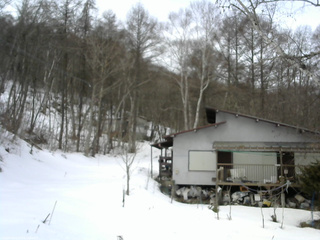 長野県菅平高原 ゆたか山荘 西側(坂上) 2026/03/06 11:45