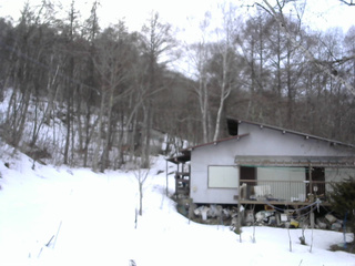 長野県菅平高原 ゆたか山荘 西側(坂上) 2026/03/06 17:15