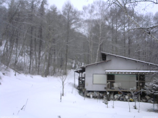 長野県菅平高原 ゆたか山荘 西側(坂上) 2026/03/07 07:15