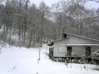 長野県菅平高原 ゆたか山荘 西側(坂上) 2026/03/07 08:30