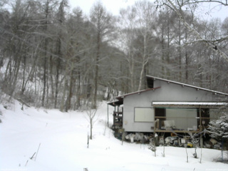 長野県菅平高原 ゆたか山荘 西側(坂上) 2026/03/07 09:45