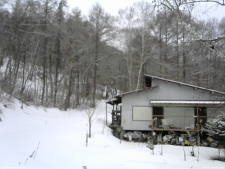 長野県菅平高原 ゆたか山荘 西側(坂上) 2026/03/07 10:30