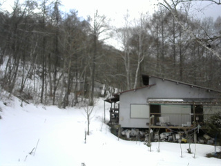 長野県菅平高原 ゆたか山荘 西側(坂上) 2026/03/07 13:30