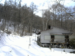 長野県菅平高原 ゆたか山荘 西側(坂上) 2026/03/07 14:30