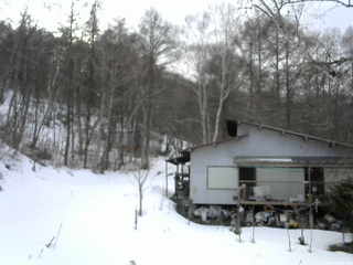 長野県菅平高原 ゆたか山荘 西側(坂上) 2026/03/07 15:45