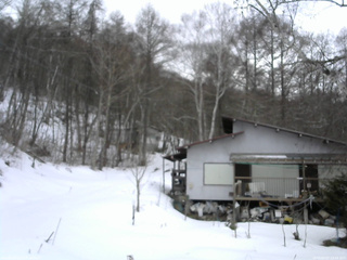 長野県菅平高原 ゆたか山荘 西側(坂上) 2026/03/07 16:45