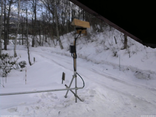 長野県菅平高原 ゆたか山荘 南側 2026/03/08 13:00