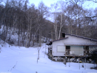 長野県菅平高原 ゆたか山荘 西側(坂上) 2026/03/08 06:00