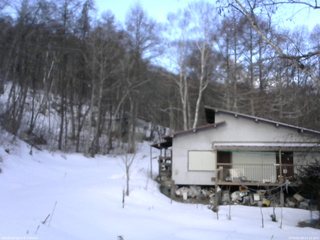 長野県菅平高原 ゆたか山荘 西側(坂上) 2026/03/08 07:15
