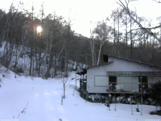 長野県菅平高原 ゆたか山荘 西側(坂上) 2026/03/08 16:15