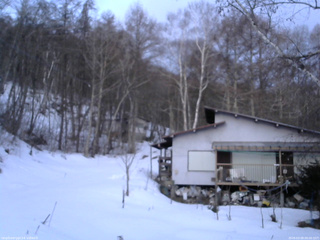 長野県菅平高原 ゆたか山荘 西側(坂上) 2026/03/09 06:00