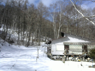 長野県菅平高原 ゆたか山荘 西側(坂上) 2026/03/09 09:45