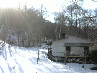 長野県菅平高原 ゆたか山荘 西側(坂上) 2026/03/09 15:15
