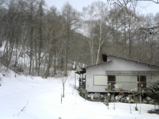 長野県菅平高原 ゆたか山荘 西側(坂上) 2026/03/10 09:30