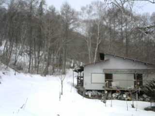 長野県菅平高原 ゆたか山荘 西側(坂上) 2026/03/10 10:00