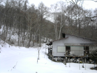 長野県菅平高原 ゆたか山荘 西側(坂上) 2026/03/10 12:45