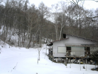 長野県菅平高原 ゆたか山荘 西側(坂上) 2026/03/10 13:30