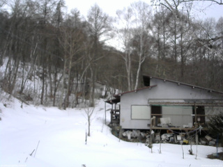 長野県菅平高原 ゆたか山荘 西側(坂上) 2026/03/10 14:30