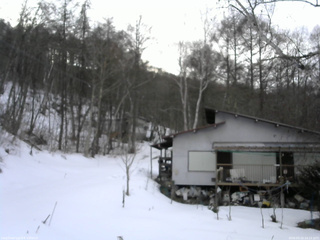 長野県菅平高原 ゆたか山荘 西側(坂上) 2026/03/10 16:15