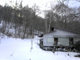長野県菅平高原 ゆたか山荘 西側(坂上) 2026/03/10 16:30
