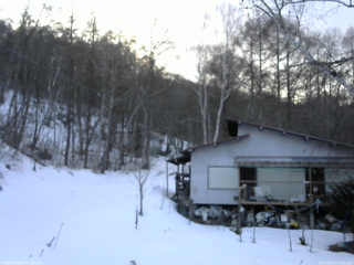 長野県菅平高原 ゆたか山荘 西側(坂上) 2026/03/10 17:00