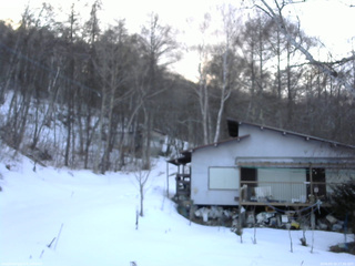 長野県菅平高原 ゆたか山荘 西側(坂上) 2026/03/10 17:30