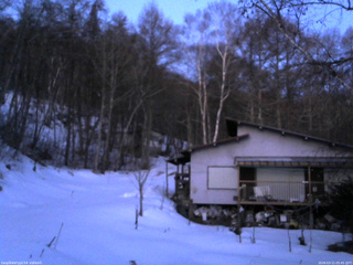 長野県菅平高原 ゆたか山荘 西側(坂上) 2026/03/11 05:45