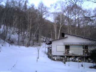 長野県菅平高原 ゆたか山荘 西側(坂上) 2026/03/11 06:00