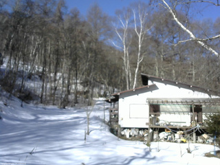 長野県菅平高原 ゆたか山荘 西側(坂上) 2026/03/11 08:30
