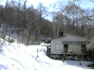 長野県菅平高原 ゆたか山荘 西側(坂上) 2026/03/11 14:45