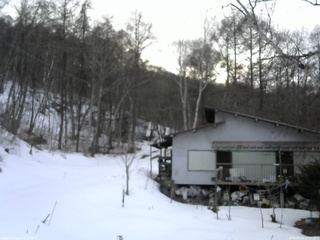 長野県菅平高原 ゆたか山荘 西側(坂上) 2026/03/12 17:00