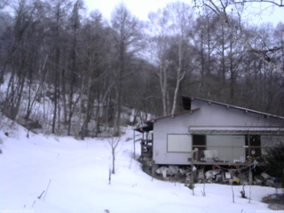 長野県菅平高原 ゆたか山荘 西側(坂上) 2026/03/13 06:15