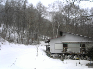 長野県菅平高原 ゆたか山荘 西側(坂上) 2026/03/13 07:00